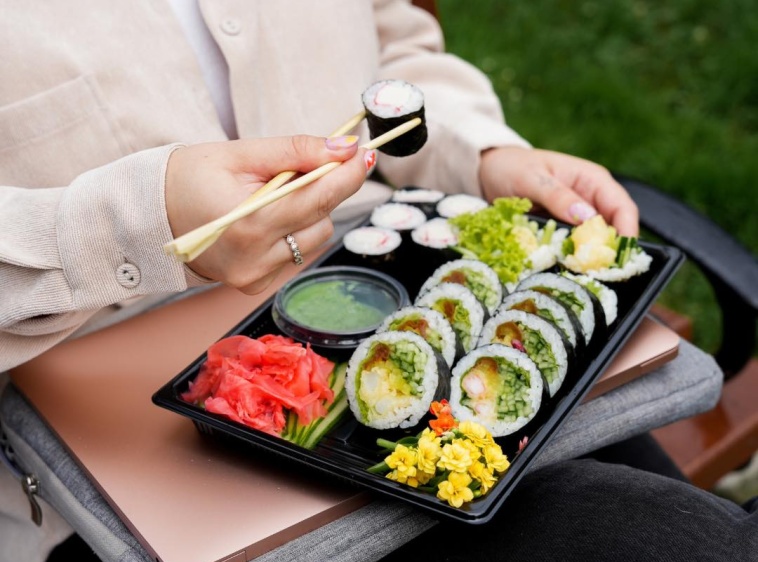 Bunny Handroll